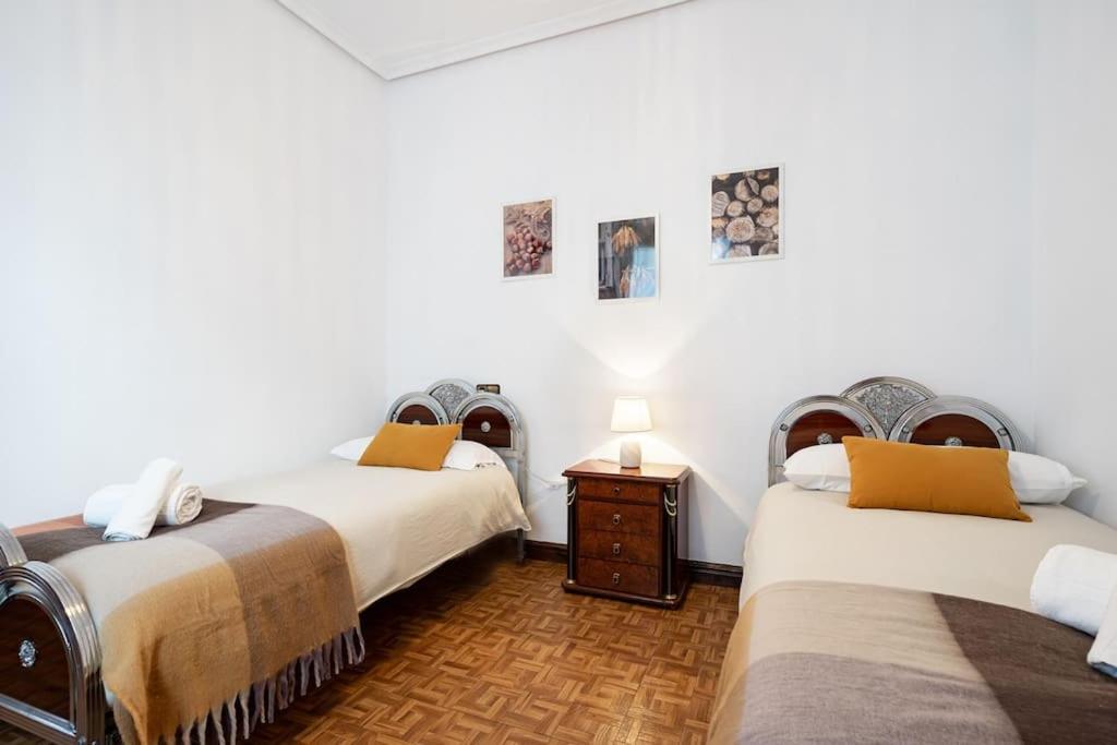 Apartamento Trisquel Gijón Extérieur photo